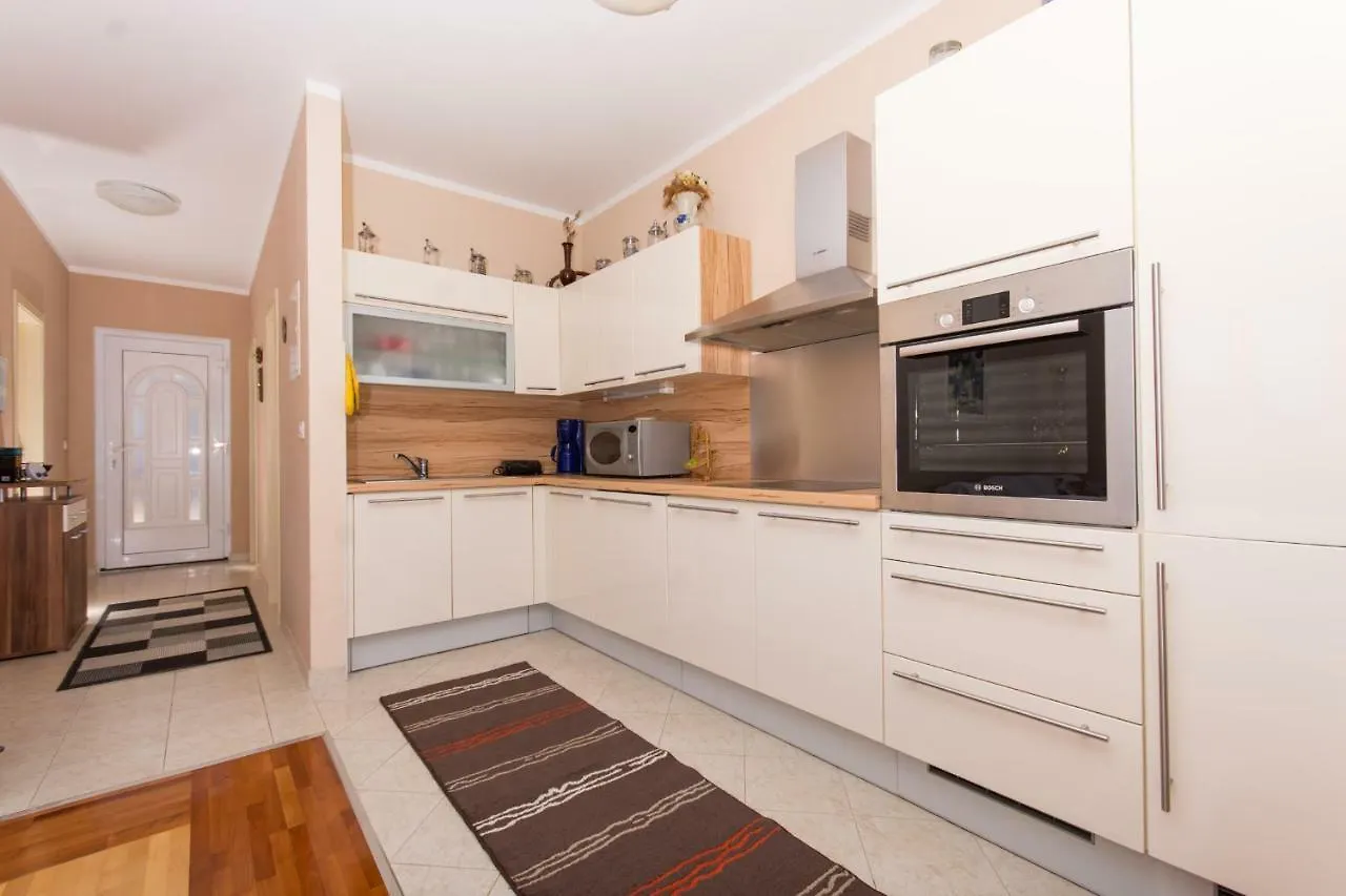 Luxury Apartment L&A Trogir
