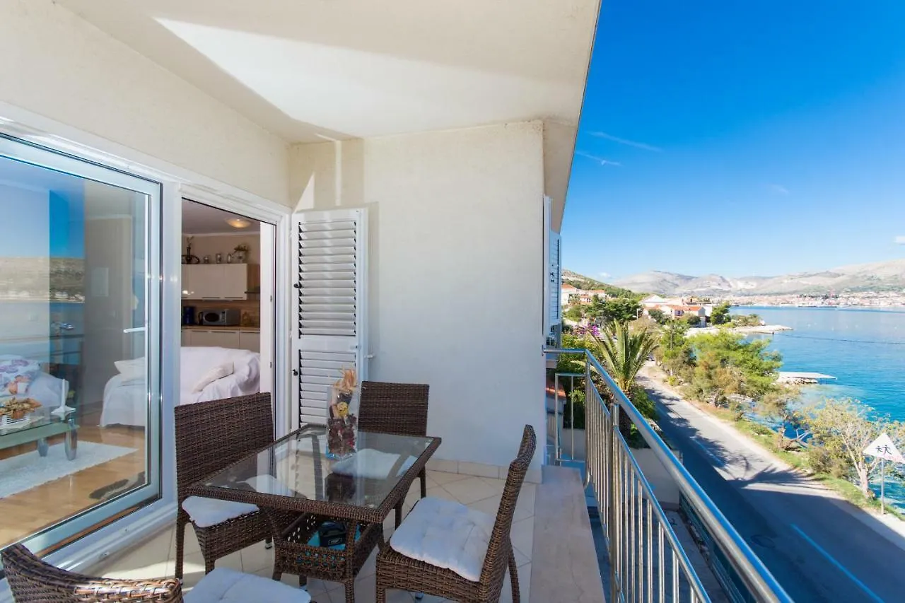 Luxury Apartment L&A Trogir